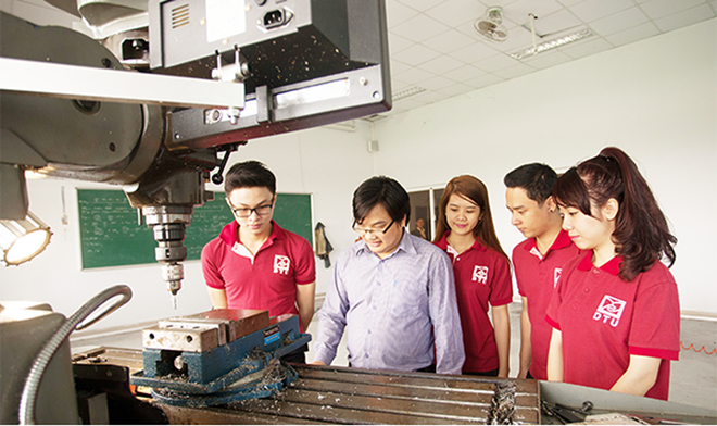Đại học Duy Tân trang bị hệ thống phòng thực hành và thí nghiệm hiện đại để tạo điều kiện thuận lợi nhất cho việc học tập và nghiên cứu